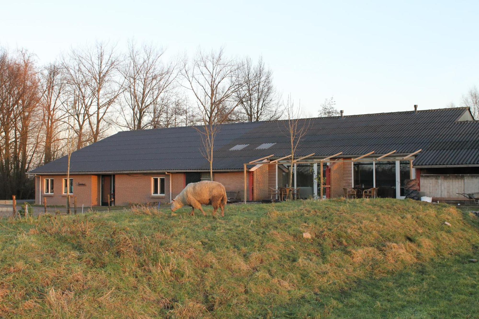 Landrust Appartement Horssen Buitenkant foto
